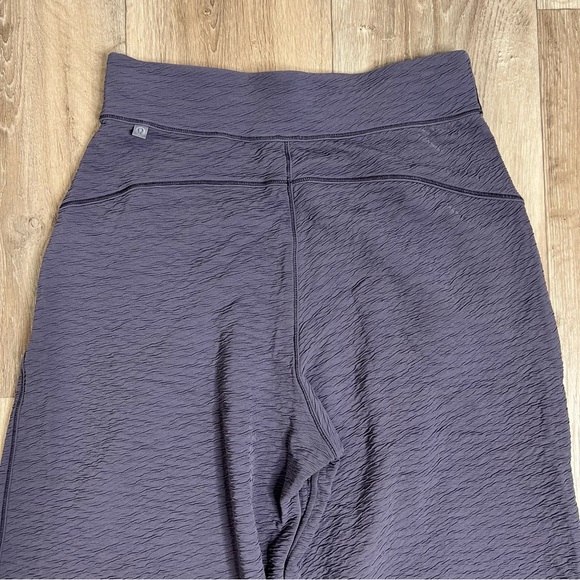 Lululemon Can You Feel The Pleat Crop in Moonwalk - Picture 10 of 15